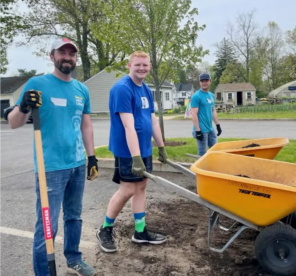 Volunteers from Liberty Mutual